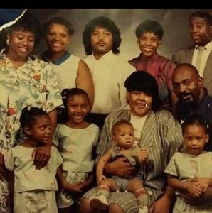 Meet your Posher, Rhonda